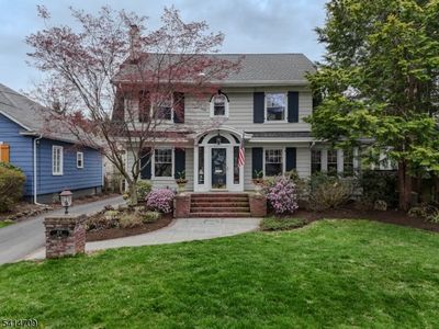 418 Colonial Ave
