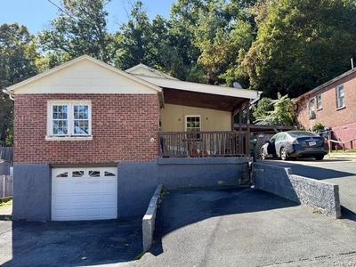 11 Phyllis Drive