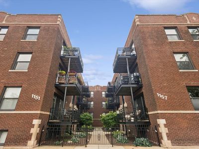 1153 W Grace St APT 3S