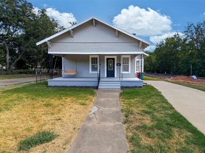 300 W Moore St