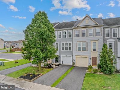 98 Magellan Dr
