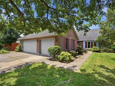 806 Claymore Ct