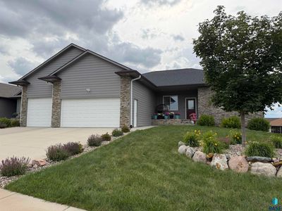 1013 N Danielle Dr
