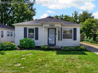 2304 Brockton Ave