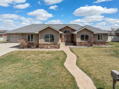 Property at 401 4th Ave SW, Surrey, ND