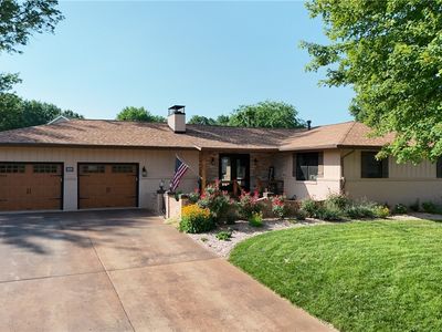 1010 Cardinal Dr