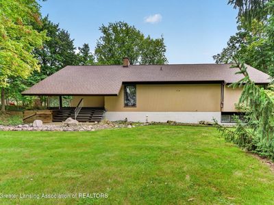4297 Clydesdale Rd