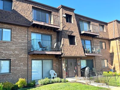 608 Cobblestone Cir APT E