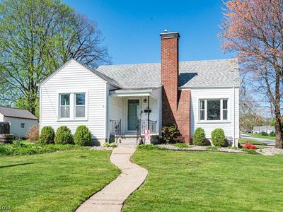 Property at 102 S Main St, Austintown, OH