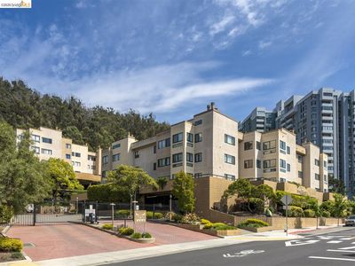 545 Pierce St APT 1306