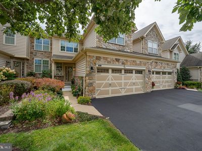 30 Tulip Dr