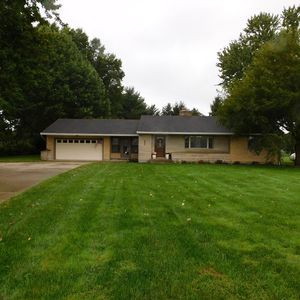 1390 Michaels Rd