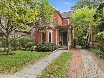 35 Vick Park #A