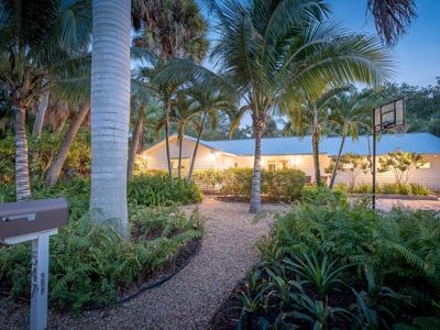 547 SW Riverview Street