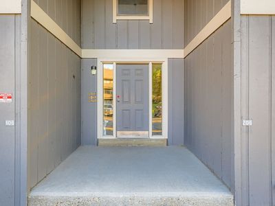 993 Straight Creek Dr #106