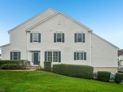 2 Constitution Ln