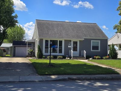 1013 Motz St
