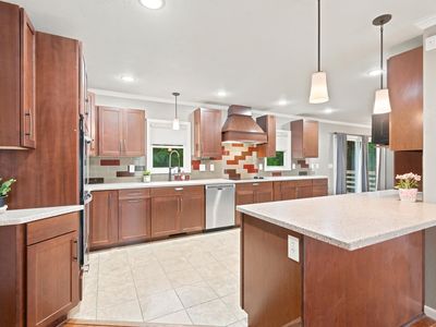 1130 Christina Dr