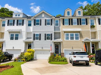 133 Claret Cup Way