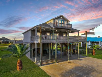 2025 Vista Dr