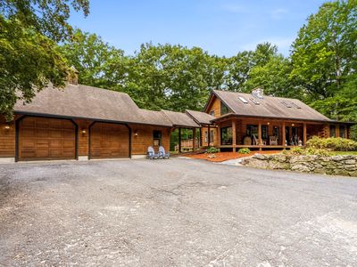 Property at 82 Crooked Ledge Rd, Southampton, MA