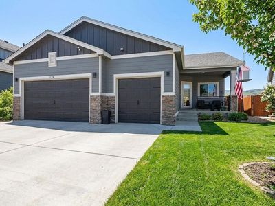 1194 Sunrise Cir