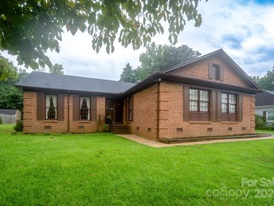 5742 Faulconbridge Rd