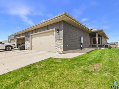 9500 W Broek Dr