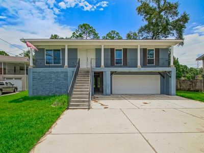 2942 Palm Circle Dr