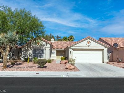 4504 Crimson Leaf Dr