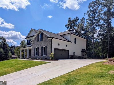 8239 High Lake Ter