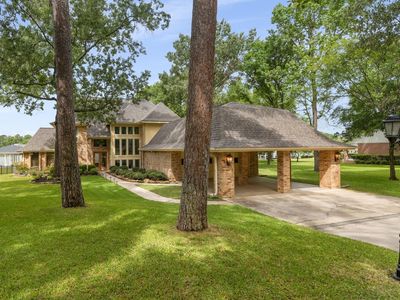 154 Lakeside Dr