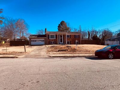 14303 Chesterfield Dr