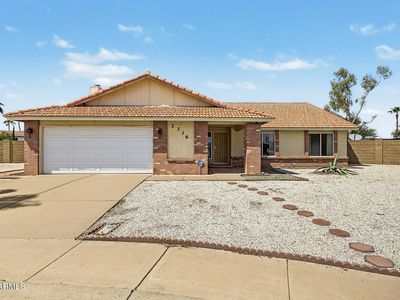2336 W HIGHLAND Court