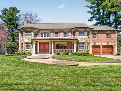 15 Spring Ln