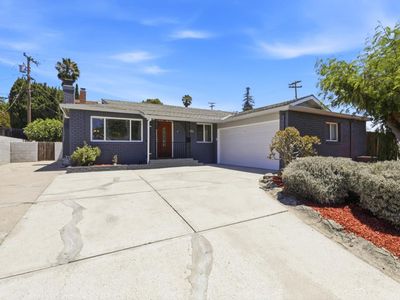 358 La Crosse Dr