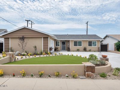 989 N Planetree Ave