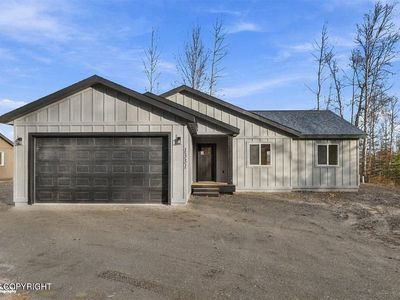 1331 N Tanana Dr