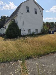 1 Connors Cir