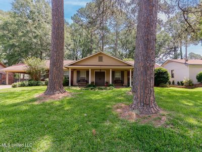 715 Tanglewood Dr