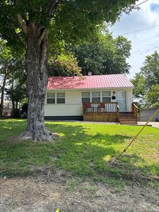 409 Village Dr