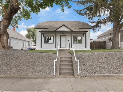 2801 E Diamond Ave