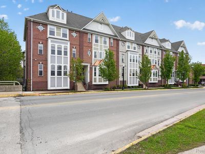 Property at 223 N Michigan Ave APT 12, Howell, MI