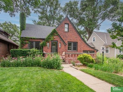 2619 N 52nd St