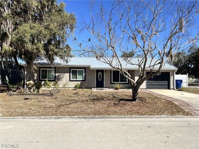 4040 S Edgewater Cir