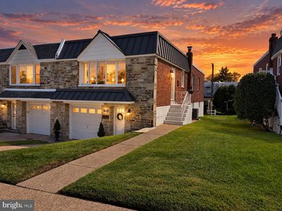534 Domino Ln