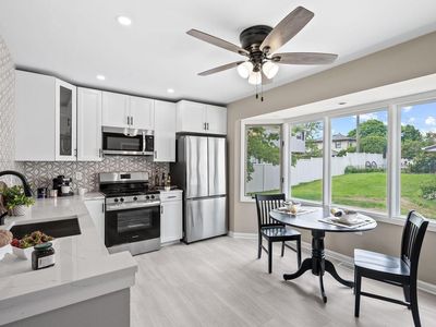 8736 West Howard AVENUE