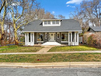 1402 E Capitol St S