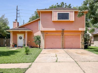 7410 Tetela Dr