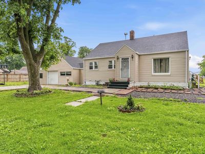520 W Maple Ave S
